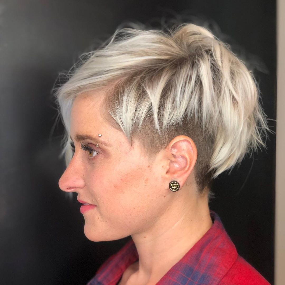 FOTO:  @triviumsalon_shaynar [IG]