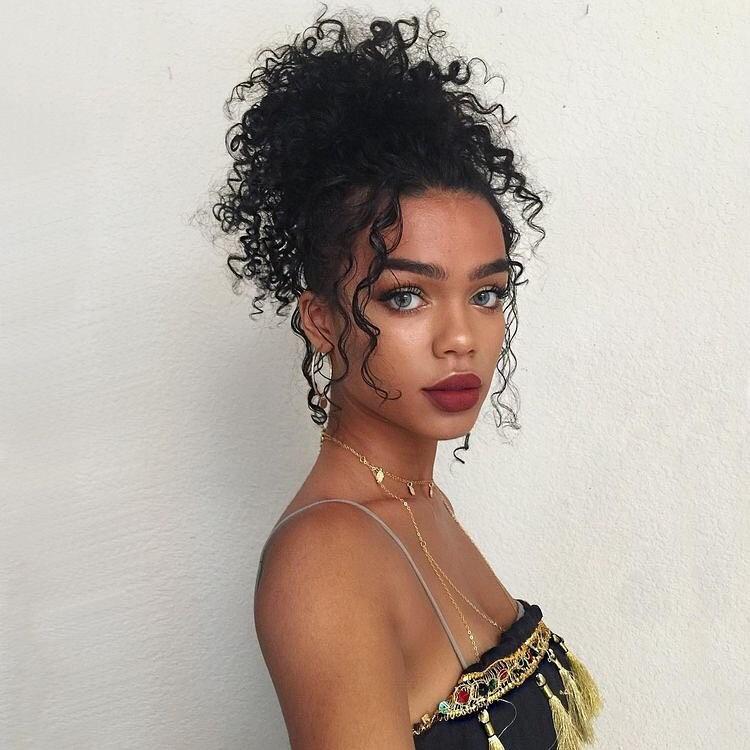 FOTO: @curly_hair_style_ [IG]